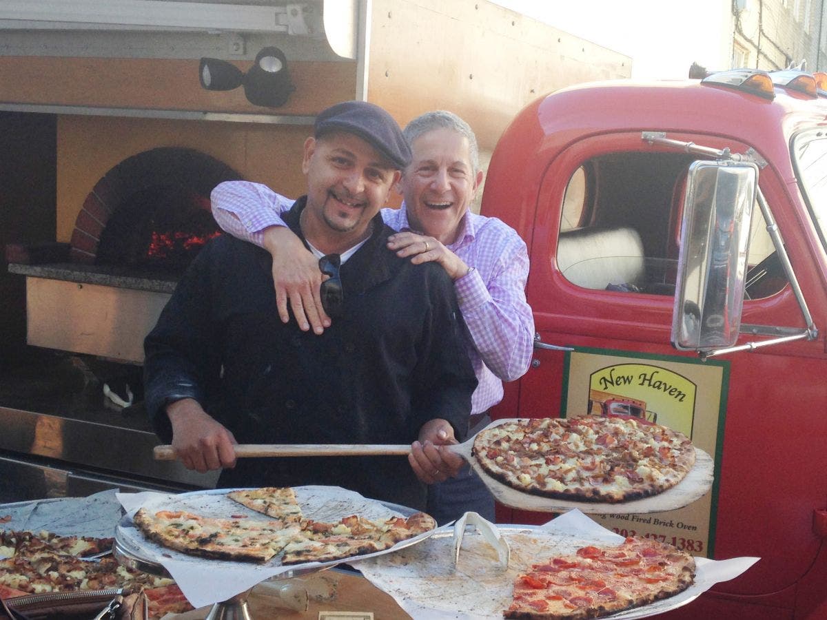 https://patch.com/img/cdn20/users/580024/20161019/022804/styles/raw/public/article_images/steven_fox_and_pizza_truck-1476901645-7674.jpg