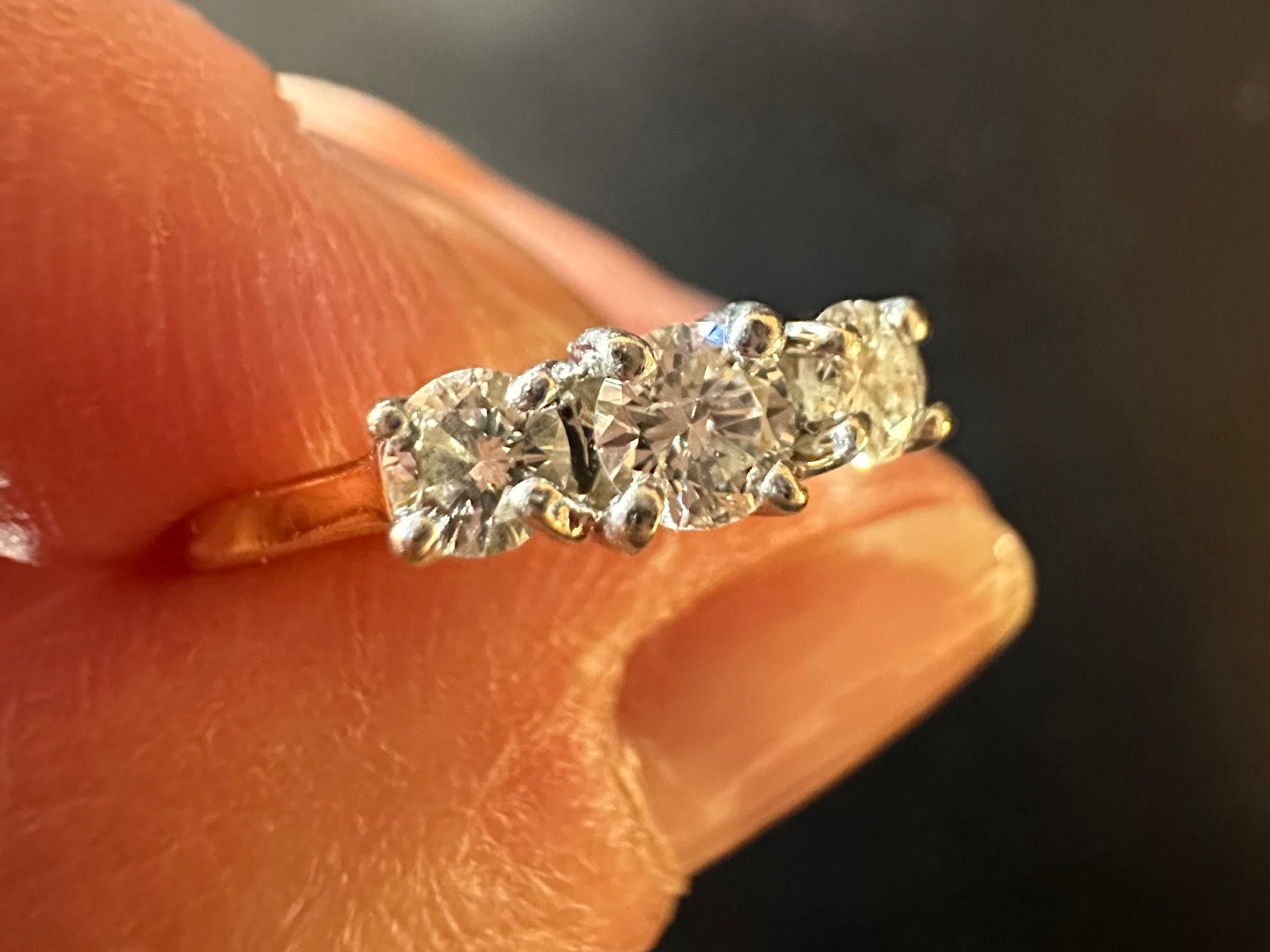 Beautiful Diamond Ring 