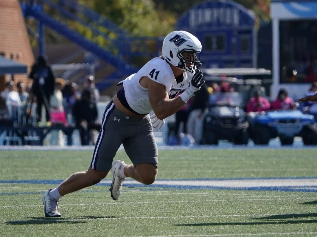 #41 Rising defensive end Hunter Watson