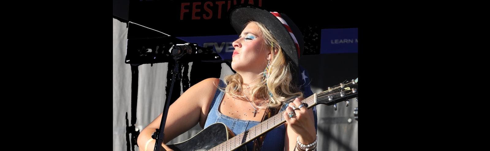 The Kelly Center: Remembering Dolly Parton featuring PEEKS!
