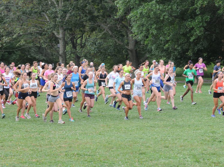 Start of the annual Saurday in the Park Women's 5K