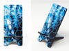 Chris Fedderson: Reptile Ice phone stand