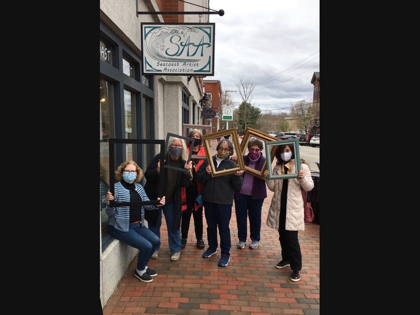 News small post card thumbnail