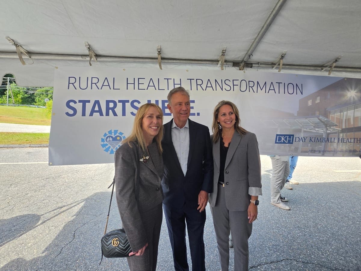 From left to right. Michelle Robertson, President, Northern Market, Northwell Health, Connecticut Governor Ned Lamont, Christina McCulloch, President, Sharon Hospital.