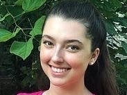 Elisabeth Leads Detroit Teen Scoliosis Support Group