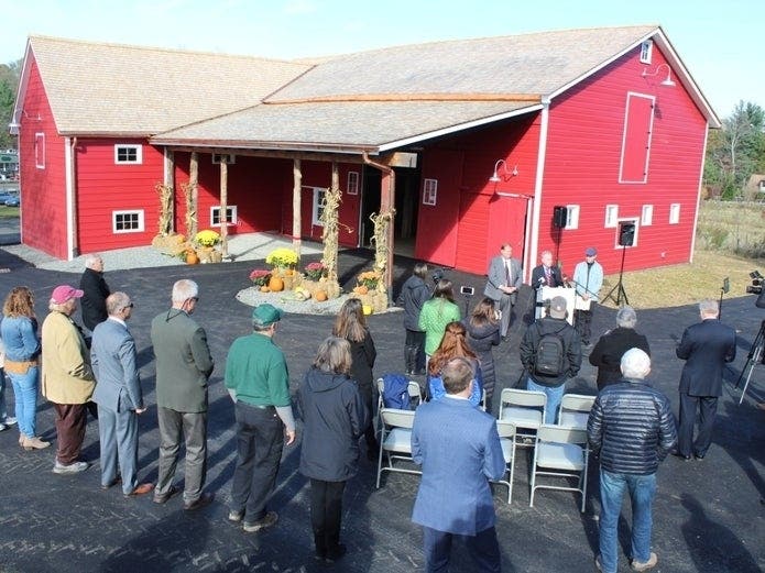 The rehabilitation project re-established the barn's status as a local landmark.
