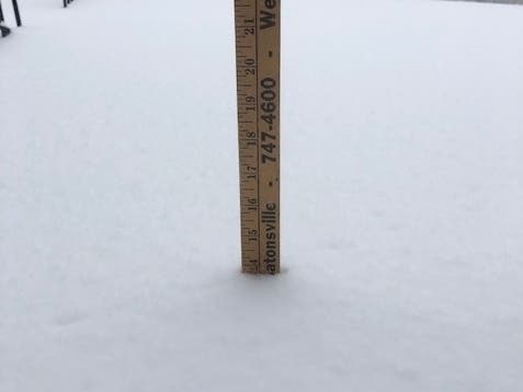 The February nor'easter continues to drop snow on the Hudson Valley Tuesday.