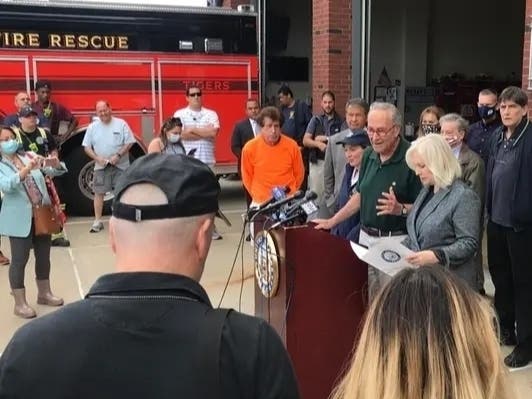 News small post card thumbnail