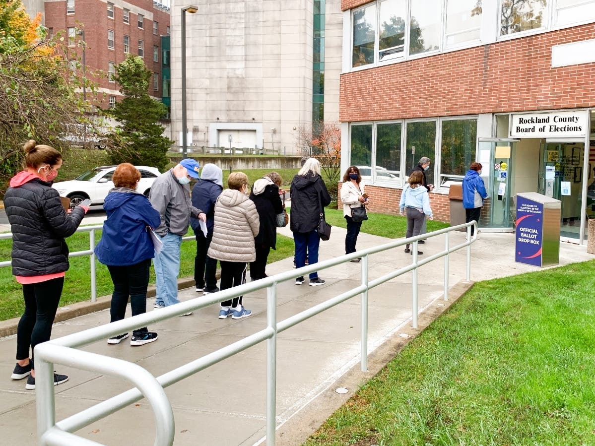 Rockland voters stood in line Oct. 28, 2020 for early voting at the county's Board of Elections.