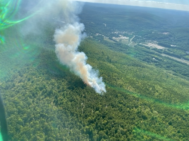 Three wildfires are burning in Minnewaska State Park Preserve. 