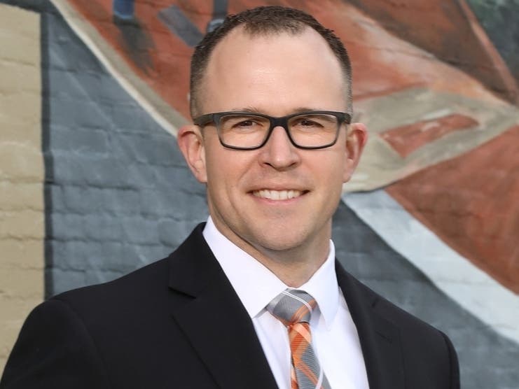 Harford Financial Group’s Bryan Angelilli passed the SIE Exam along with colleague John Sieracki. Passing the SIE Exam is the first step toward obtaining a Series 7 license.  