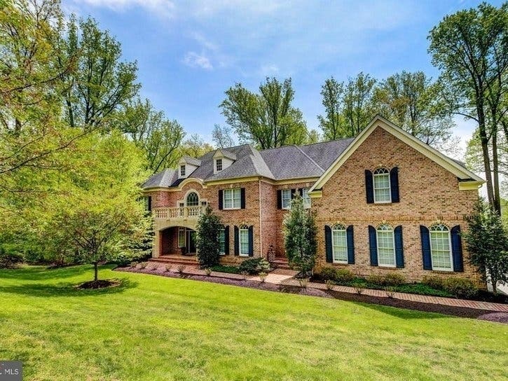 The home of former Baltimore Ravens quarterback Joe Flacco reportedly sold in four days for cash.