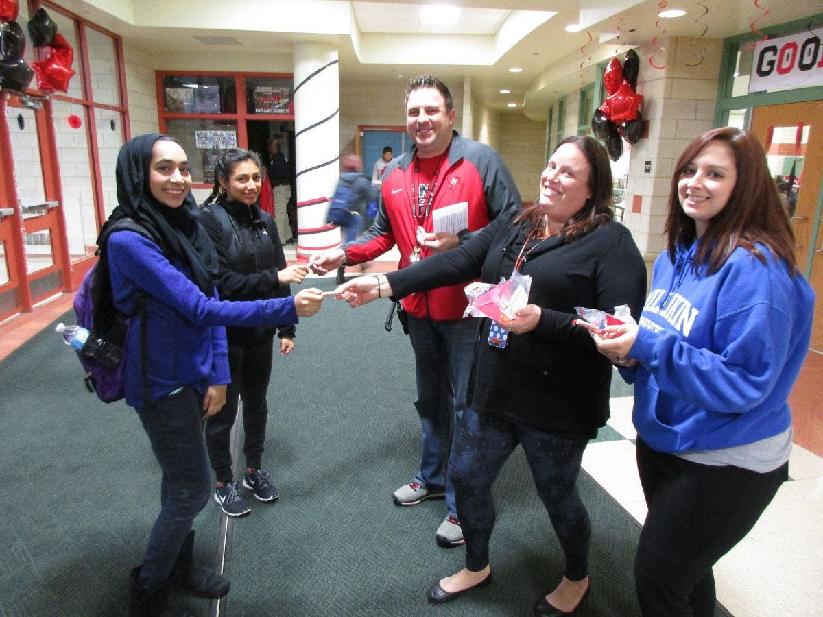 News small post card thumbnail