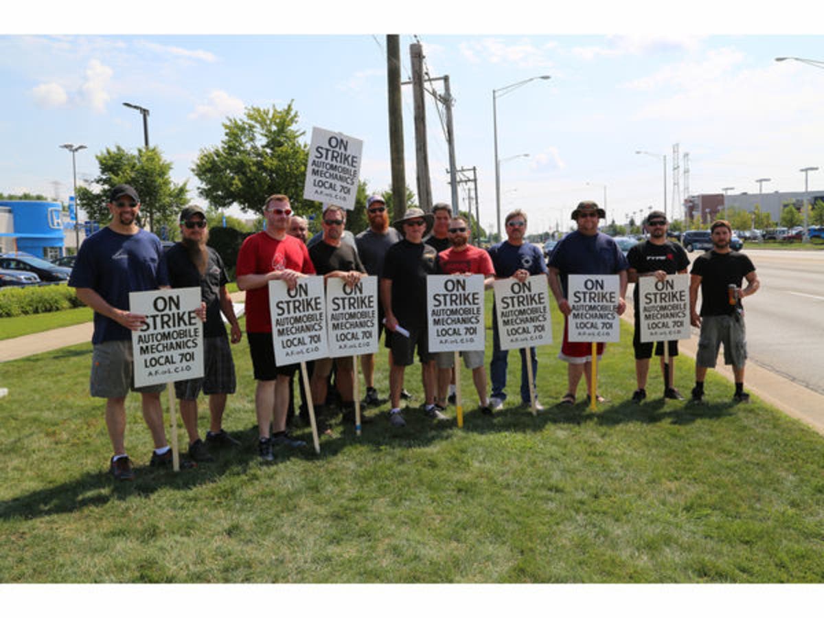 Mechanics From 9 Naperville Car Dealerships On Strike Naperville, IL