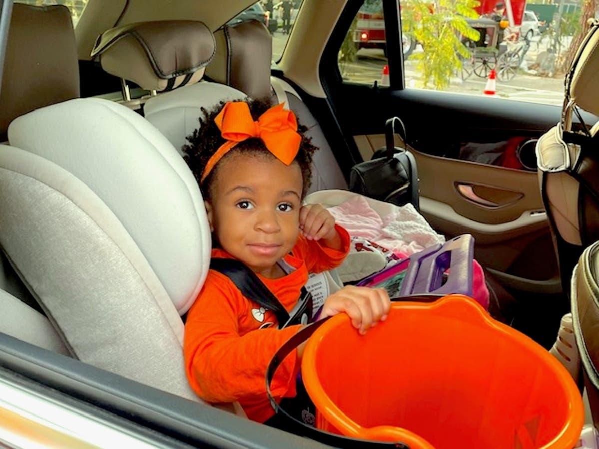 https://patch.com/img/cdn20/users/753660/20201111/045322/styles/patch_image/public/santa-monica-pal-hosts-spooktacular-drive-thru-halloween-event-photo-two-1___11165017759.jpg