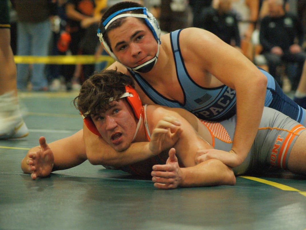 Tommy Borgia won the first gold medal of his already-historic young Wolfpack career, taking a Knolls championship Saturday. 