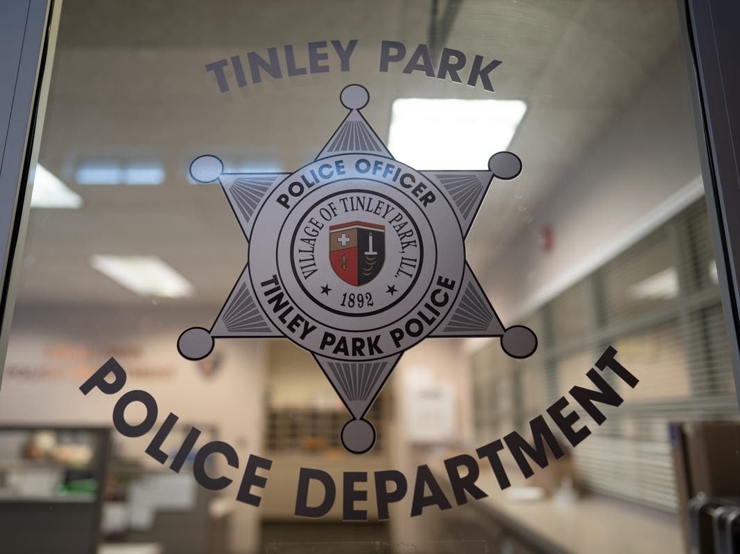 Applications are now available for the Tinley Park Citizens' Police Academy. 