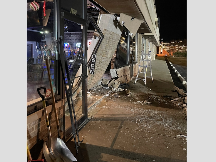 Car Crashes Into Manhattan Bar, Driver Cited For DUI: PD | Manhattan ...