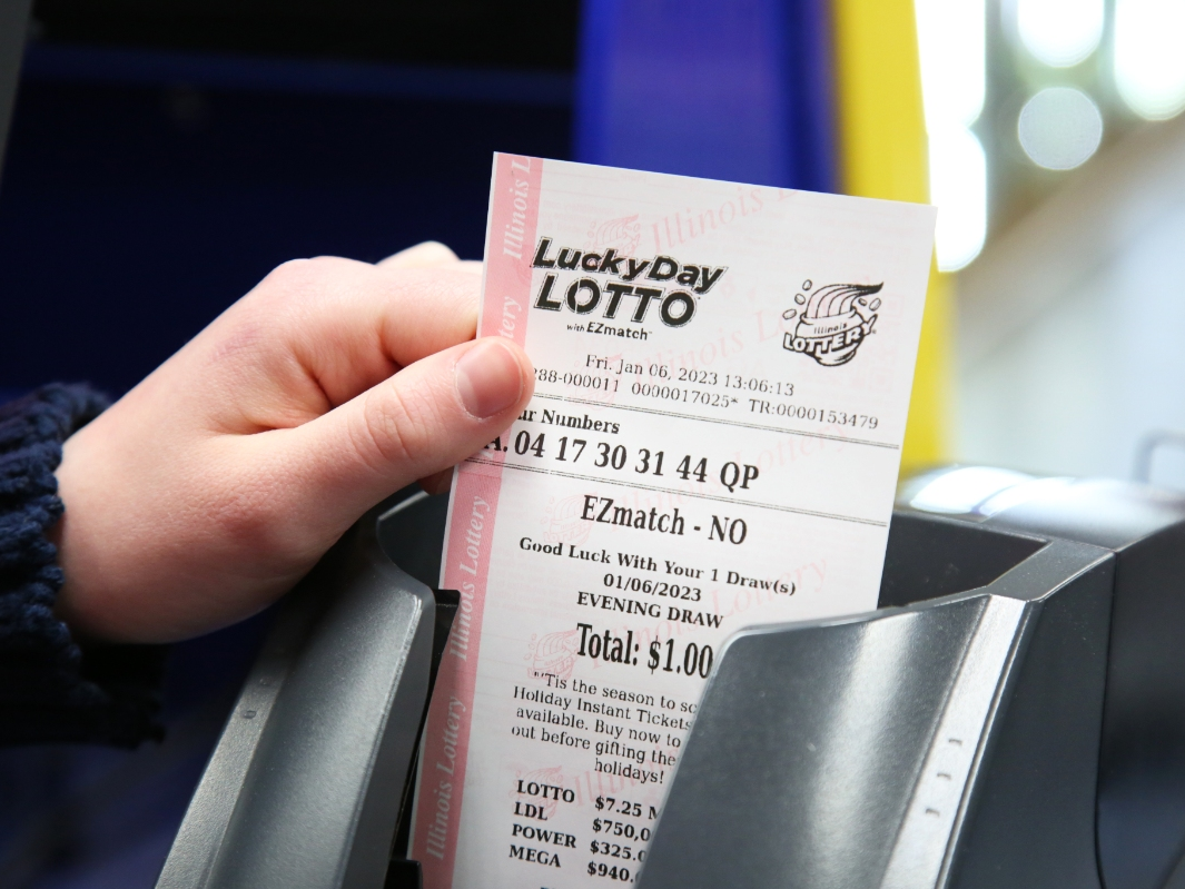 A Lucky Day Lotto ticket worth $850,000 was sold at a Casey's in Washington, Illinois. 