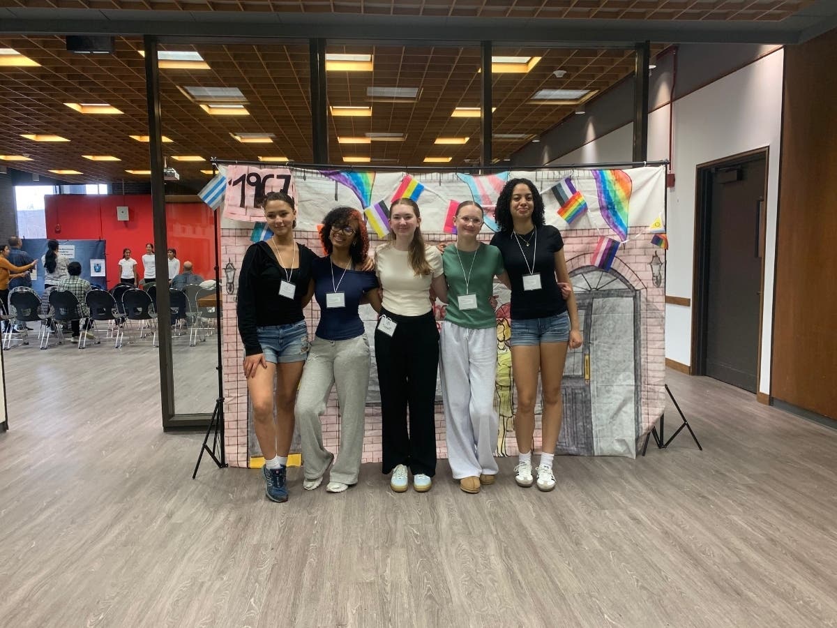 News small post card thumbnail