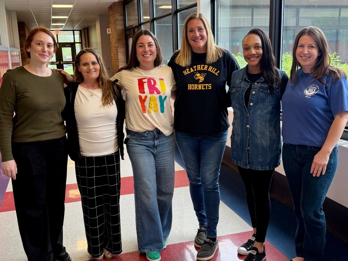 Flossmoor D161 has been recognized with a 2025-2026 Bilingual Education Award. 