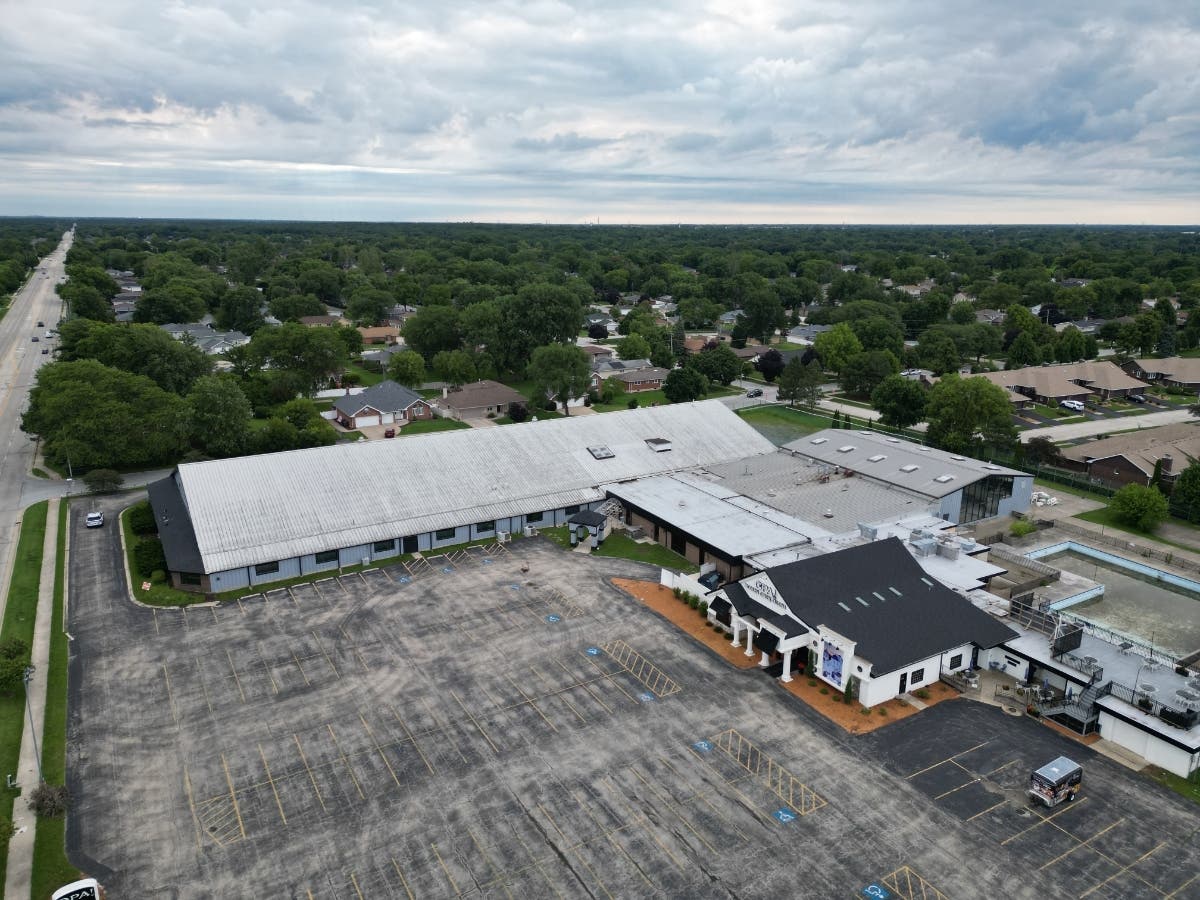 The Village of Orland Park has officially acquired a portion of the shuttered Riviera Country Club property, officials said Wednesday. 