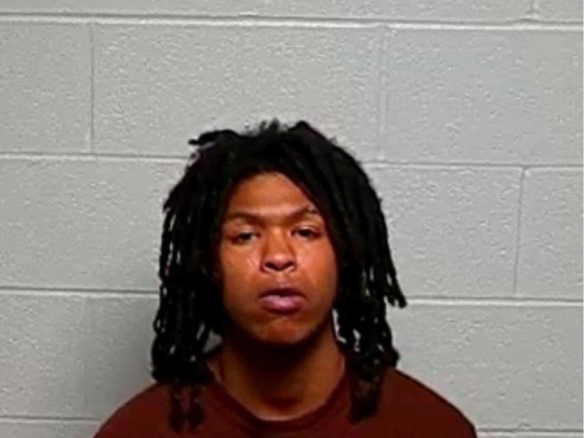 Police said Harris got into an argument shortly before 11:40 a.m. with a 48-year-old man who lived at the apartment in the 500 block of Deepwoods Drive before allegedly pulling out a semi-automatic pistol and opening fire. 