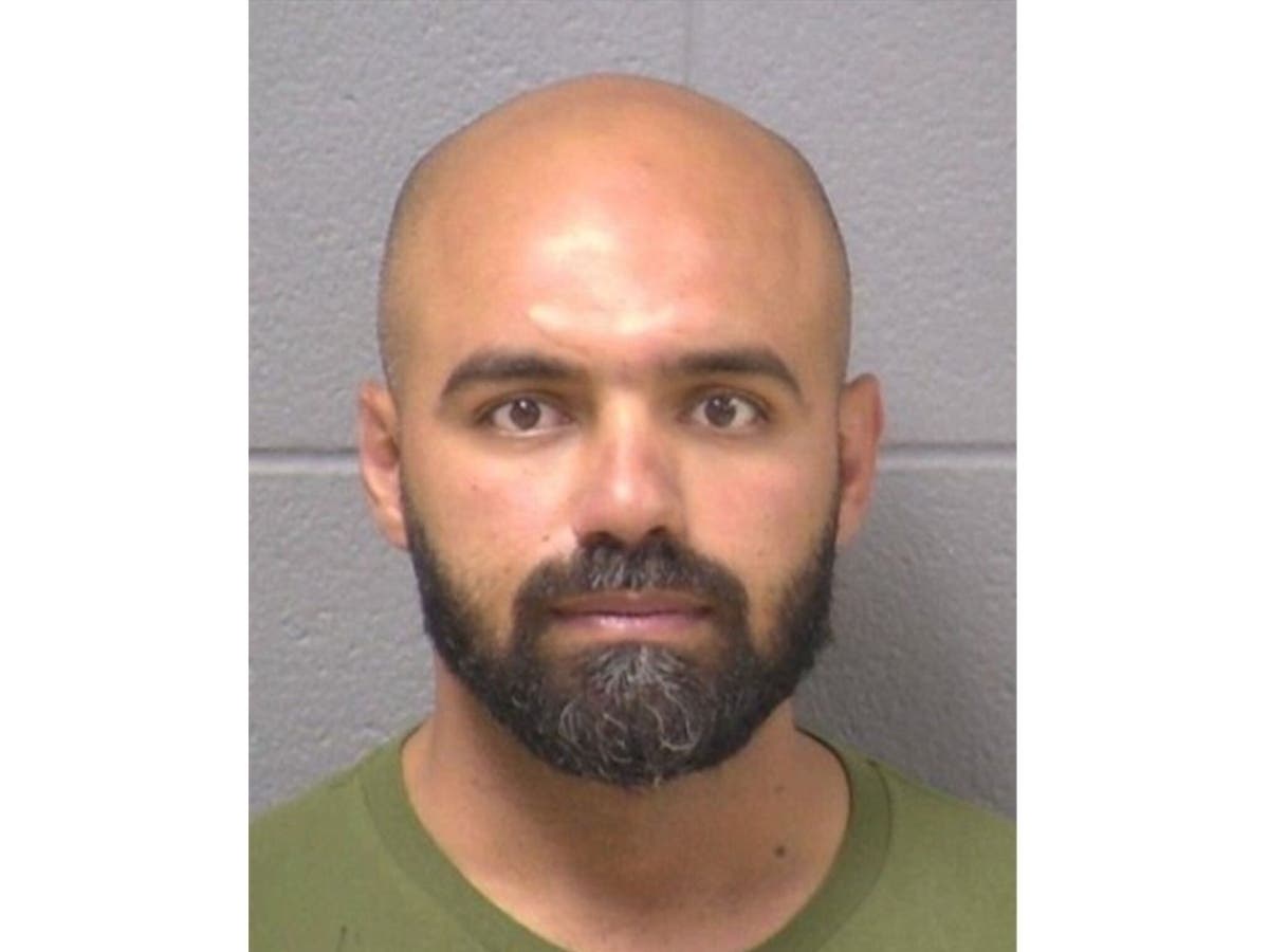 A 31-year-old man found with 8 Molotov cocktails after being arrested in Mokena now faces federal charges, the U.S. Attorney's Office said Monday.