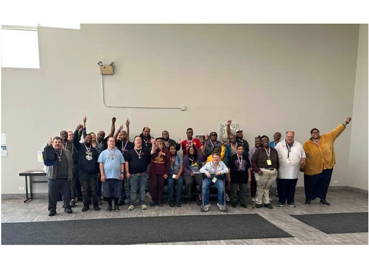Orland Park-based RISE Packaging and Assembly Co. packed 55,000 participant bags for the 2026 Bank of America Chicago Marathon. 