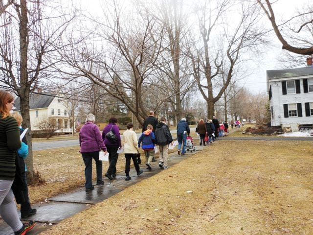 News small post card thumbnail