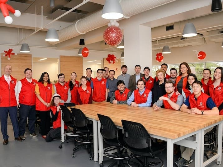 Guest speaker Linda E. McMahon is seen with Jack Welch College of Business & Technology students and faculty at the grand opening of Sacred Heart University’s IDEA Lab at West Campus.