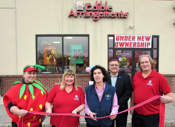Edible Arrangements Opens Under New Ownership In East Windsor East