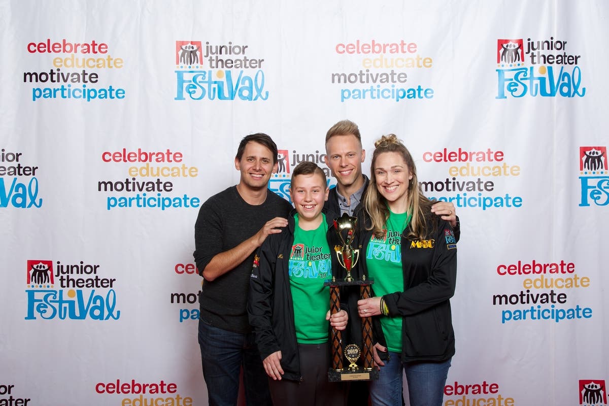 https://patch.com/img/cdn20/users/93127/20190201/020033/styles/raw/public/processed_images/moorestown_theatre_company_mtc_academy_a_-_the_freddie_g_inspiration_awards-1549047580-3053.jpg