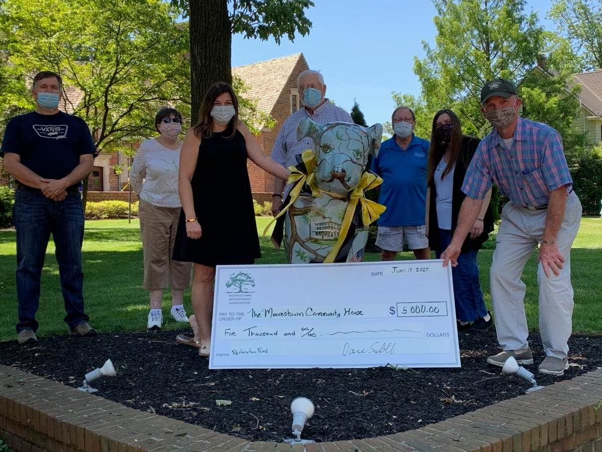 The Moorestown Improvement Association made a $5,000 donation to the Community House to help it stay afloat amid the coronavirus pandemic.
