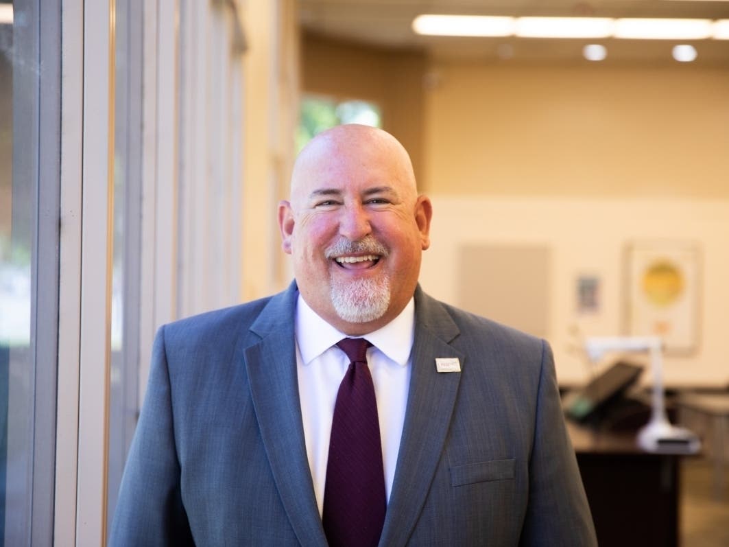 Dr. Roger W. Schultz